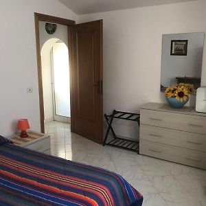 Camera con letto king size